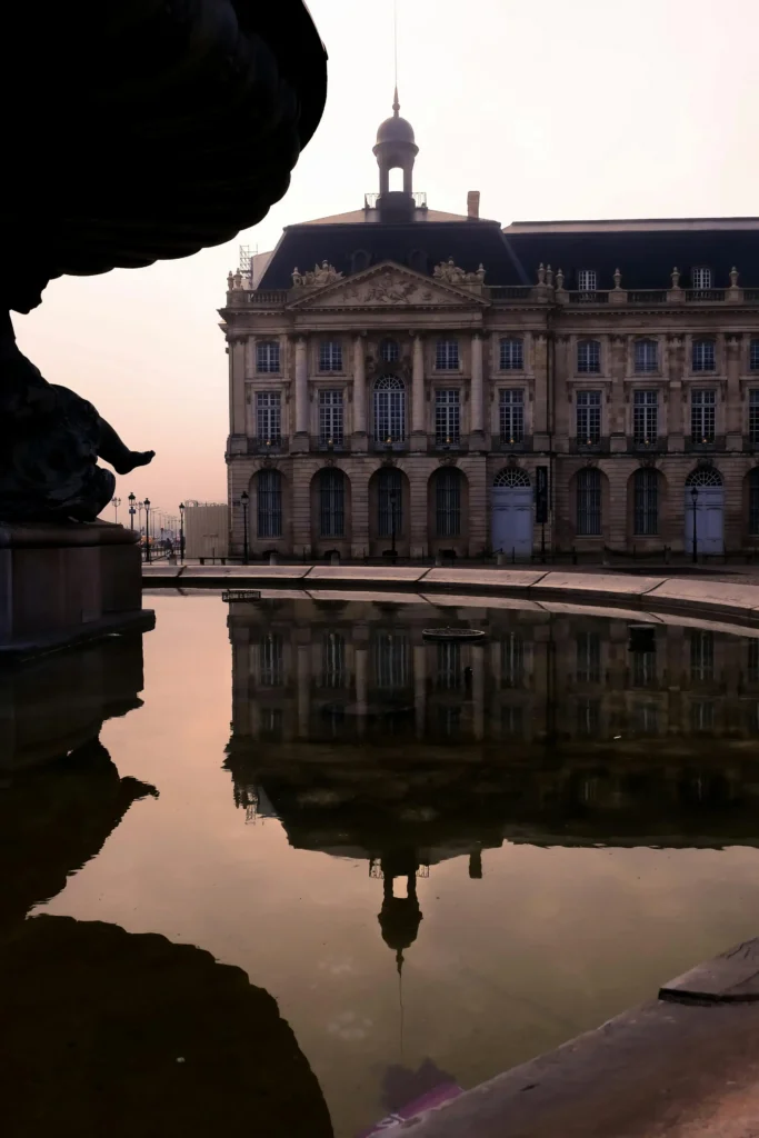 photo de la place de la bourse à bordeaux