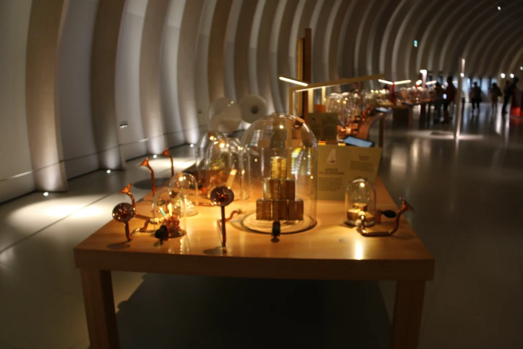 Cité du Vin à Bordeaux, lieu de l'expérience immersive Via Sensoria