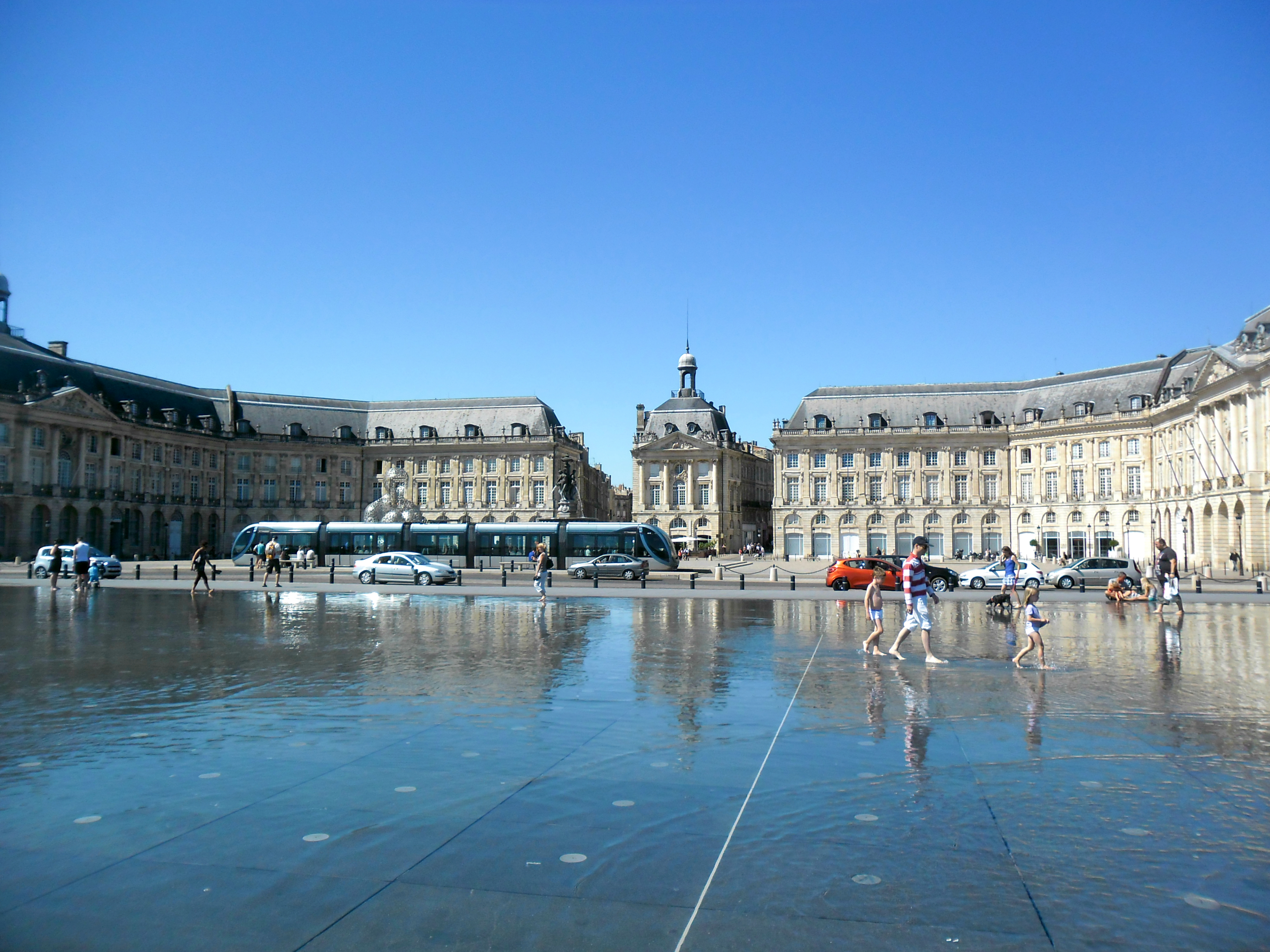 Team building à Bordeaux : quelle activité choisir pour votre équipe ?